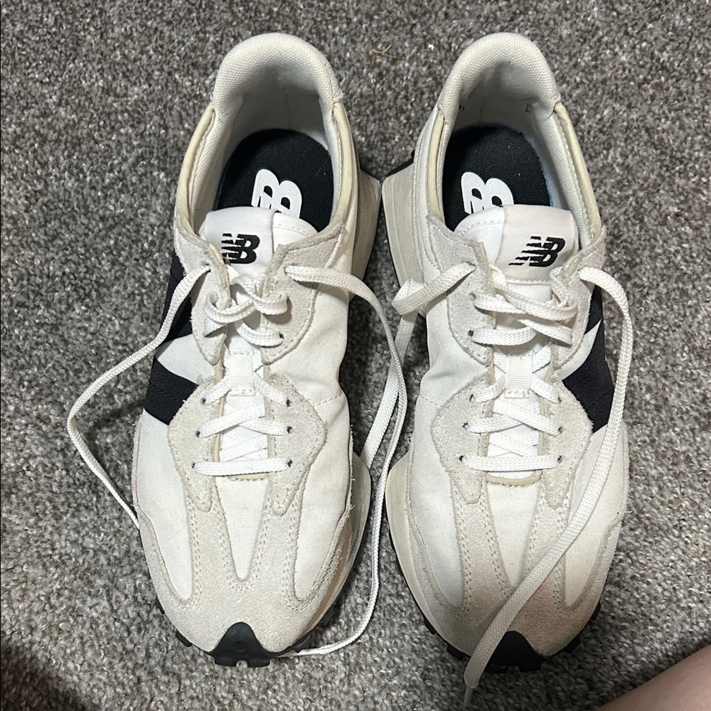 New Balance Cream & Black Casual Lace-Up Sneakers
